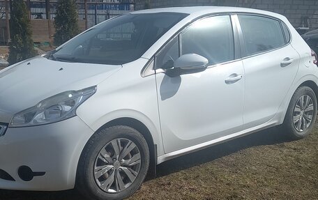 Peugeot 208 II, 2013 год, 550 000 рублей, 7 фотография