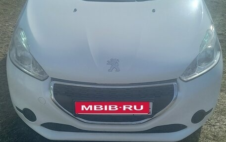 Peugeot 208 II, 2013 год, 550 000 рублей, 6 фотография