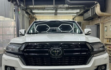 Toyota Land Cruiser 200, 2017 год, 6 150 000 рублей, 3 фотография