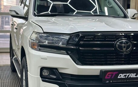 Toyota Land Cruiser 200, 2017 год, 6 150 000 рублей, 9 фотография