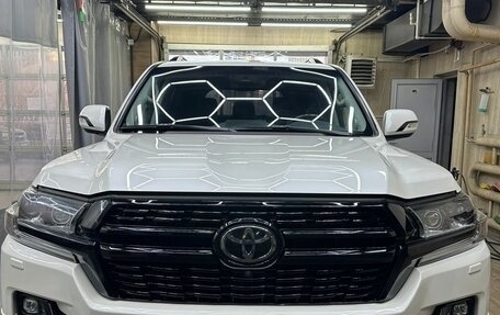 Toyota Land Cruiser 200, 2017 год, 6 150 000 рублей, 10 фотография
