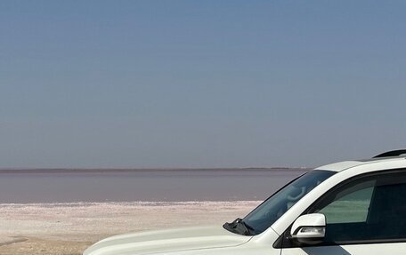 Toyota Land Cruiser 200, 2017 год, 6 150 000 рублей, 21 фотография