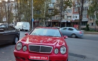 Mercedes-Benz CLK-Класс, 2001 год, 600 000 рублей, 1 фотография