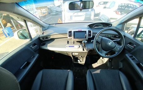 Honda Freed I, 2016 год, 1 550 000 рублей, 8 фотография