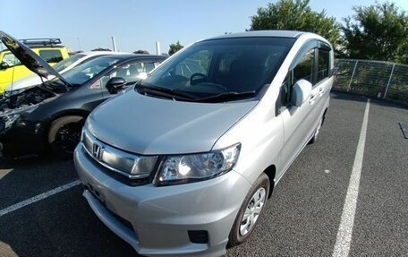 Honda Freed I, 2016 год, 1 550 000 рублей, 15 фотография