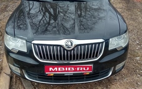 Skoda Superb III рестайлинг, 2012 год, 1 130 000 рублей, 1 фотография