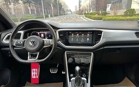 Volkswagen T-Roc I, 2022 год, 1 848 000 рублей, 6 фотография