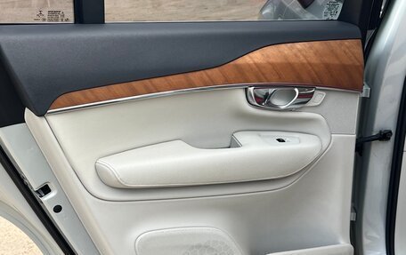 Volvo XC90 II рестайлинг, 2020 год, 3 890 000 рублей, 13 фотография