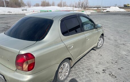 Toyota Platz, 2000 год, 315 000 рублей, 4 фотография