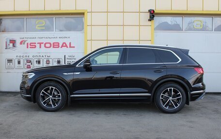 Volkswagen Touareg III, 2019 год, 3 995 000 рублей, 3 фотография