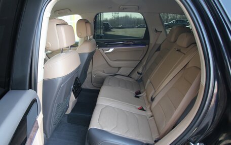 Volkswagen Touareg III, 2019 год, 3 995 000 рублей, 19 фотография