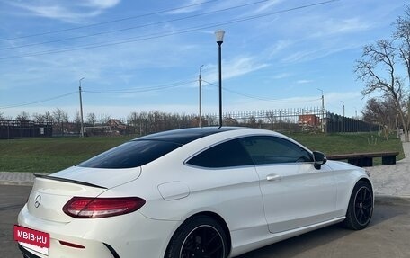 Mercedes-Benz C-Класс, 2016 год, 2 600 000 рублей, 4 фотография