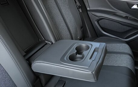 Peugeot 3008 II, 2017 год, 1 799 000 рублей, 12 фотография