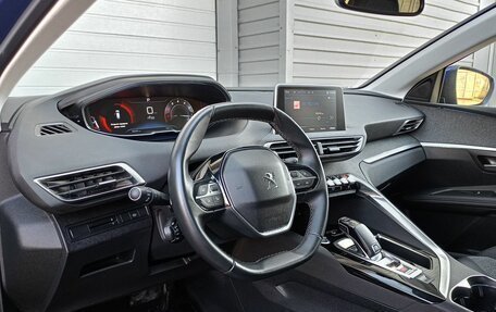 Peugeot 3008 II, 2017 год, 1 799 000 рублей, 10 фотография