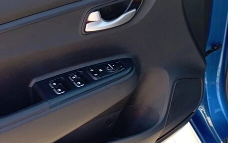 KIA Rio IV, 2018 год, 1 400 000 рублей, 4 фотография