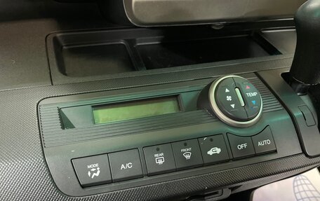 Honda Freed I, 2010 год, 835 000 рублей, 19 фотография