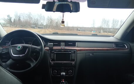 Skoda Superb III рестайлинг, 2012 год, 1 130 000 рублей, 14 фотография