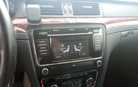 Skoda Superb III рестайлинг, 2012 год, 1 130 000 рублей, 27 фотография