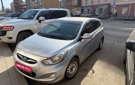 Hyundai Solaris II рестайлинг, 2011 год, 265 000 рублей, 1 фотография