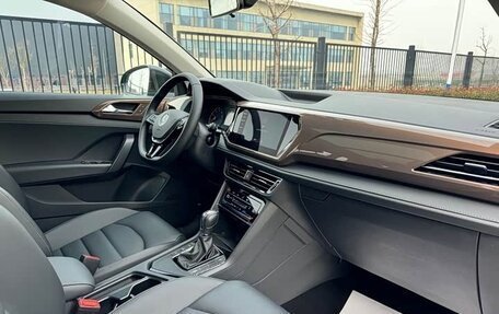 Volkswagen Tharu, 2022 год, 2 000 000 рублей, 11 фотография