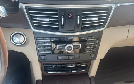 Mercedes-Benz E-Класс, 2011 год, 1 850 000 рублей, 8 фотография