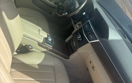 Mercedes-Benz E-Класс, 2011 год, 1 850 000 рублей, 6 фотография