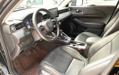 Honda Vezel, 2023 год, 1 970 000 рублей, 10 фотография