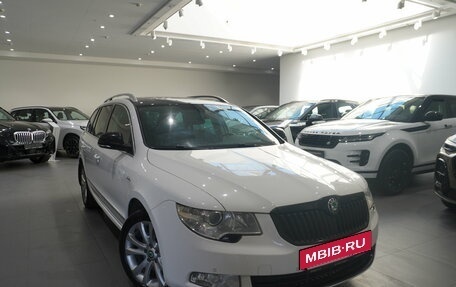 Skoda Superb III рестайлинг, 2013 год, 1 375 000 рублей, 3 фотография