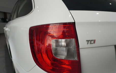 Skoda Superb III рестайлинг, 2013 год, 1 375 000 рублей, 26 фотография