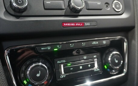 Skoda Superb III рестайлинг, 2013 год, 1 375 000 рублей, 19 фотография