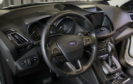Ford Kuga III, 2017 год, 1 349 000 рублей, 10 фотография