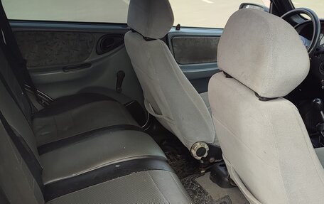 Chevrolet Niva I рестайлинг, 2003 год, 325 000 рублей, 14 фотография