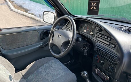 Chevrolet Niva I рестайлинг, 2004 год, 235 000 рублей, 5 фотография