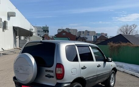 Chevrolet Niva I рестайлинг, 2004 год, 235 000 рублей, 3 фотография