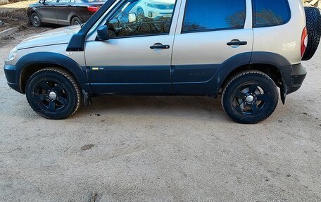 Chevrolet Niva I рестайлинг, 2016 год, 685 000 рублей, 8 фотография