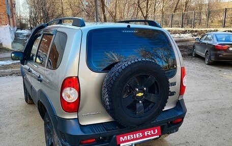 Chevrolet Niva I рестайлинг, 2016 год, 685 000 рублей, 4 фотография