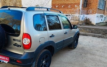 Chevrolet Niva I рестайлинг, 2016 год, 685 000 рублей, 5 фотография