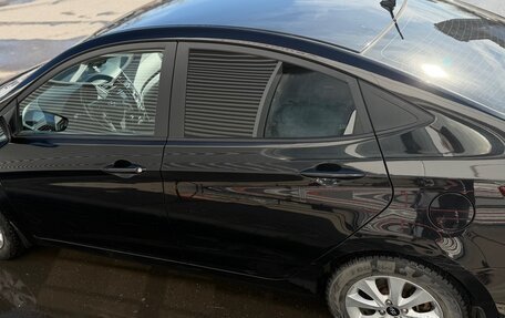 Hyundai Solaris II рестайлинг, 2016 год, 1 100 000 рублей, 7 фотография