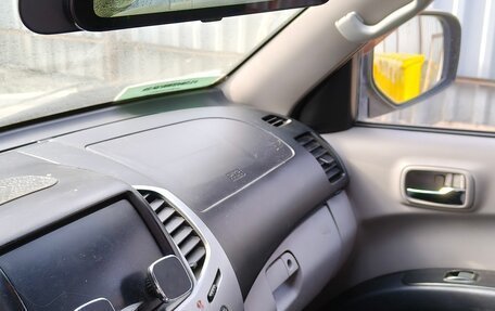 Mitsubishi L200 IV рестайлинг, 2012 год, 1 350 000 рублей, 7 фотография