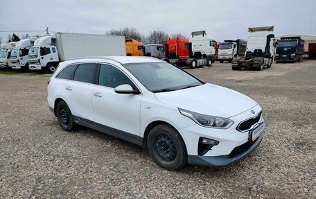 KIA cee'd III, 2020 год, 1 241 625 рублей, 2 фотография