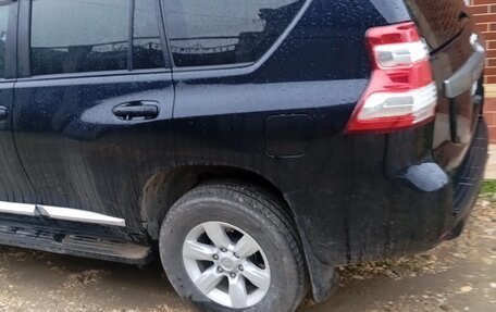 Toyota Land Cruiser Prado 150 рестайлинг 2, 2015 год, 2 950 000 рублей, 4 фотография