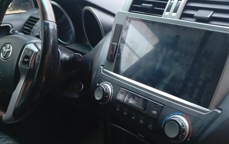 Toyota Land Cruiser Prado 150 рестайлинг 2, 2015 год, 2 950 000 рублей, 5 фотография