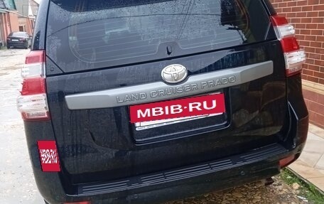 Toyota Land Cruiser Prado 150 рестайлинг 2, 2015 год, 2 950 000 рублей, 3 фотография