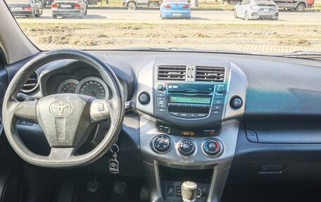 Toyota RAV4, 2010 год, 1 140 000 рублей, 10 фотография