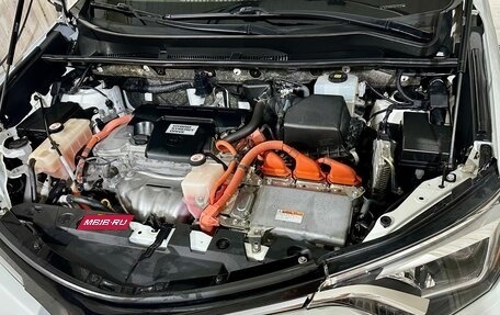 Toyota RAV4, 2017 год, 3 200 000 рублей, 13 фотография