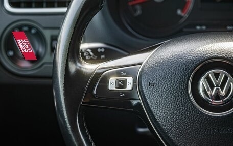 Volkswagen Polo VI (EU Market), 2017 год, 1 050 000 рублей, 17 фотография