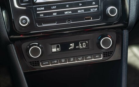 Volkswagen Polo VI (EU Market), 2017 год, 1 050 000 рублей, 21 фотография