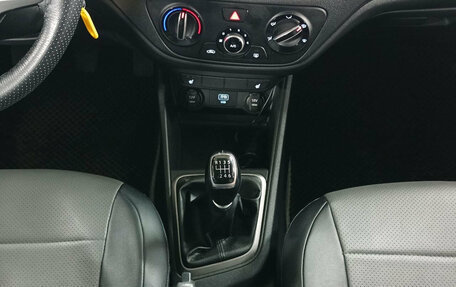 Hyundai Solaris II рестайлинг, 2019 год, 1 299 000 рублей, 17 фотография