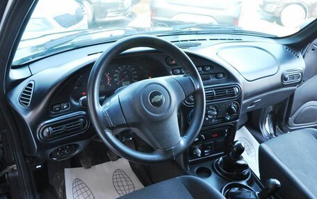 Chevrolet Niva I рестайлинг, 2016 год, 620 000 рублей, 9 фотография