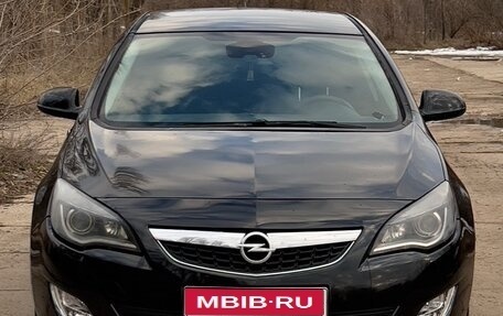 Opel Astra J, 2011 год, 450 000 рублей, 1 фотография